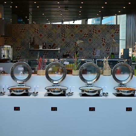 Ibis Styles Dubai Jumeira Exterior photo
