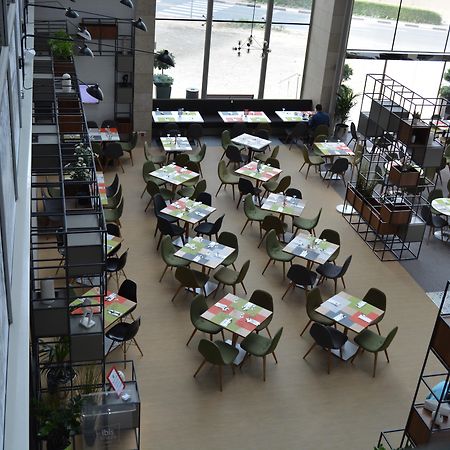 Ibis Styles Dubai Jumeira Exterior photo