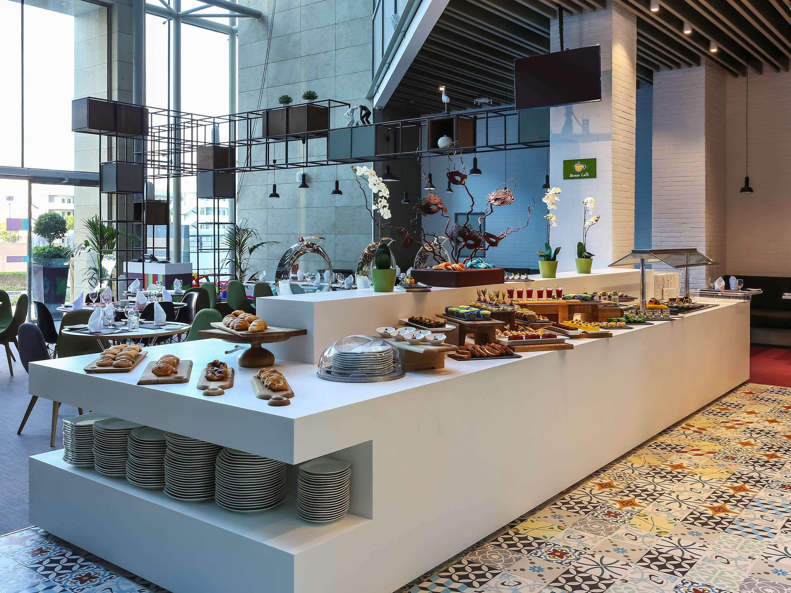 Ibis Styles Dubai Jumeira Exterior photo