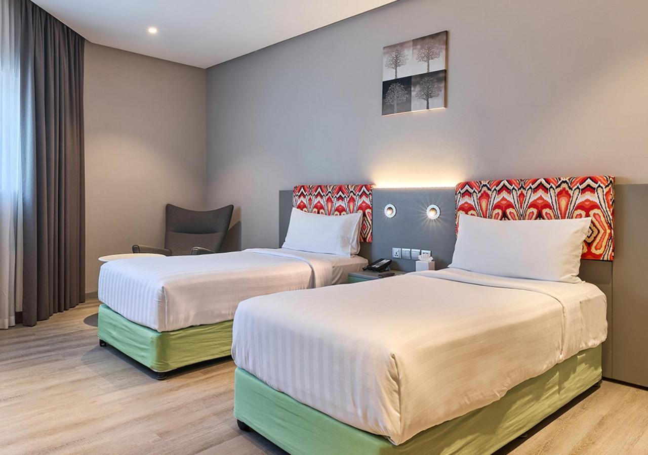 Ibis Styles Dubai Jumeira Exterior photo