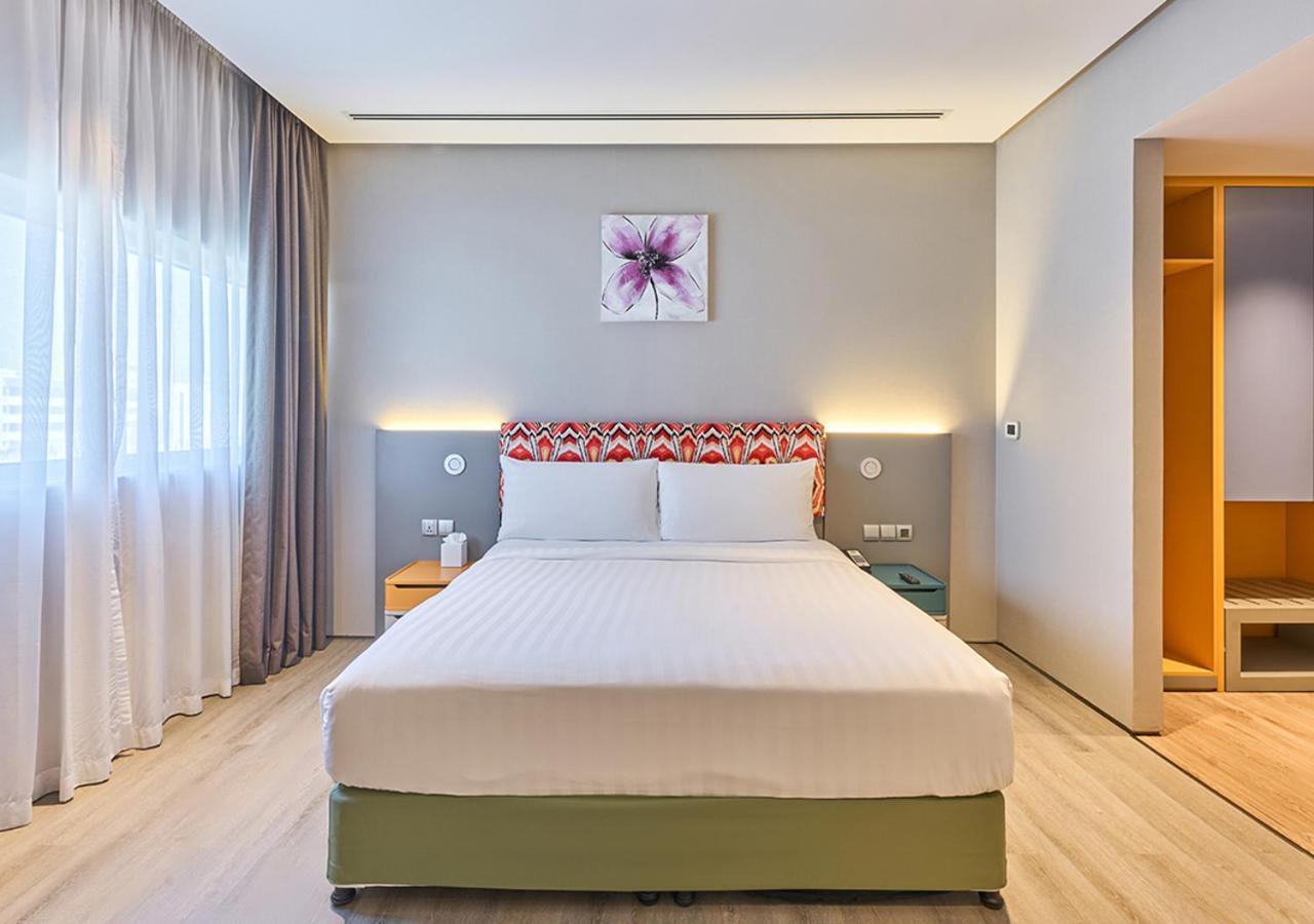 Ibis Styles Dubai Jumeira Exterior photo
