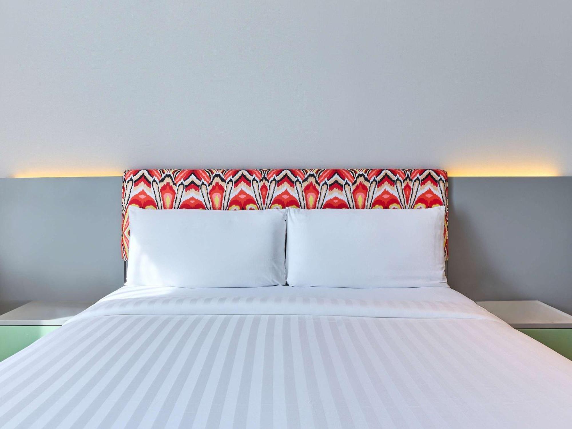 Ibis Styles Dubai Jumeira Exterior photo
