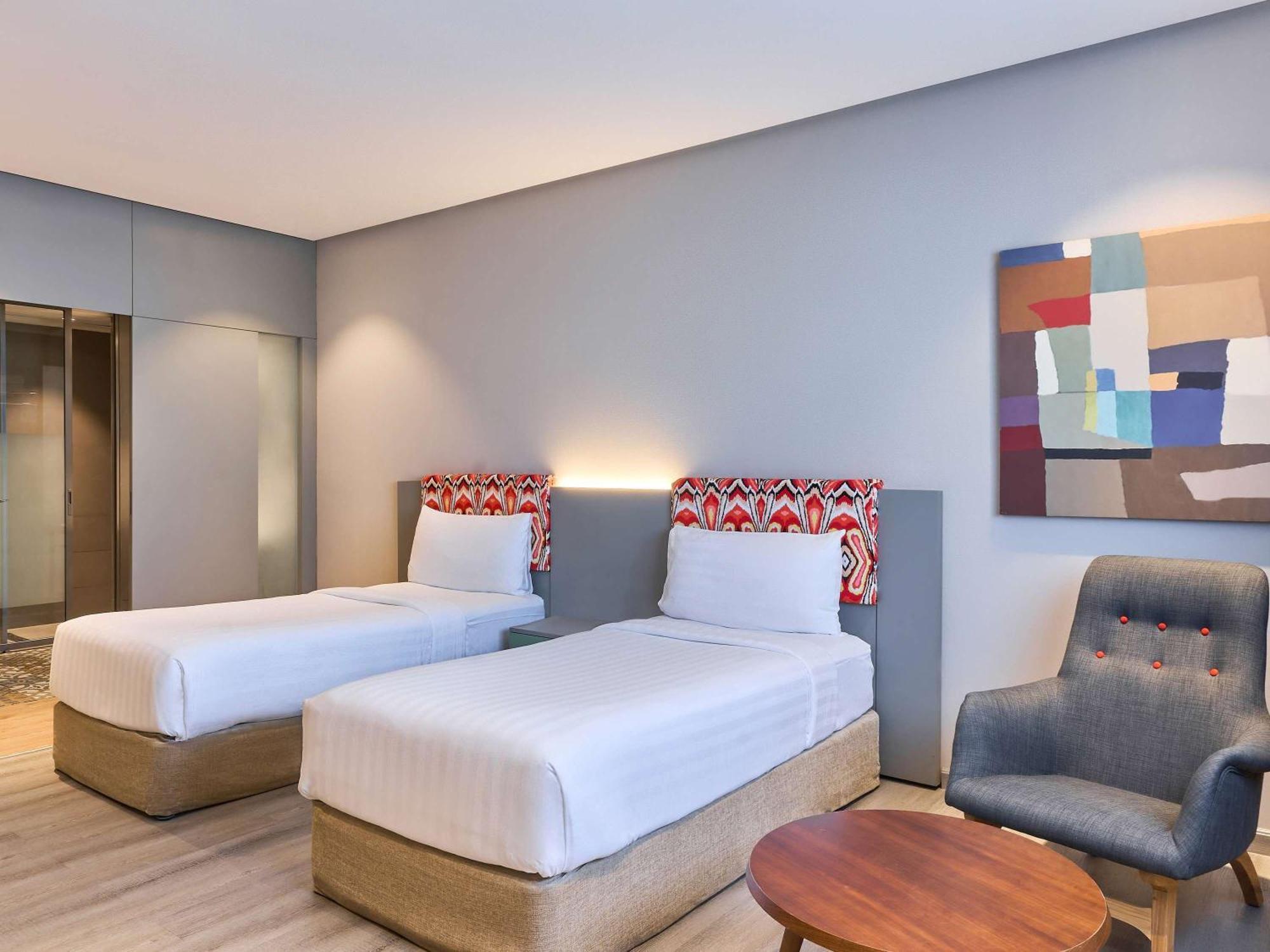 Ibis Styles Dubai Jumeira Exterior photo