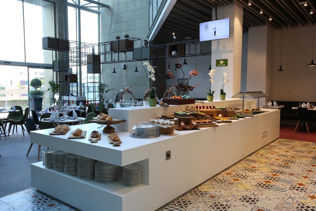Ibis Styles Dubai Jumeira Exterior photo