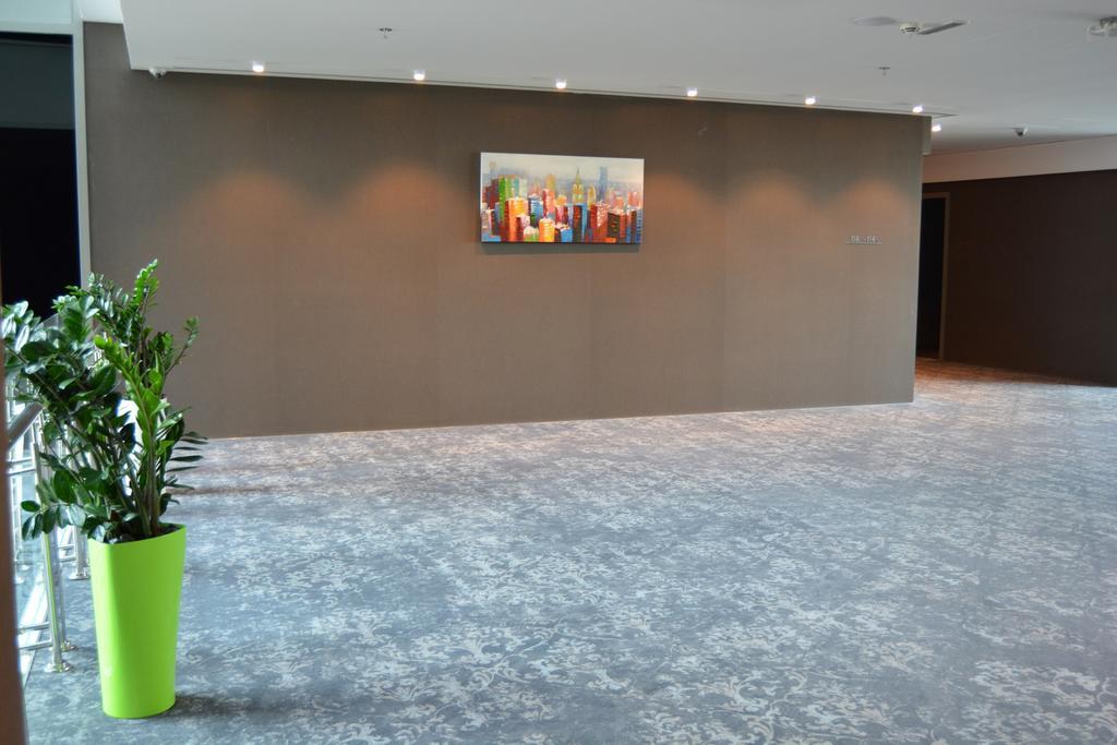 Ibis Styles Dubai Jumeira Exterior photo